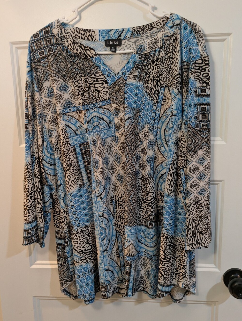 Link Women's Blue and Black Mixed Print V-Neck Tunic